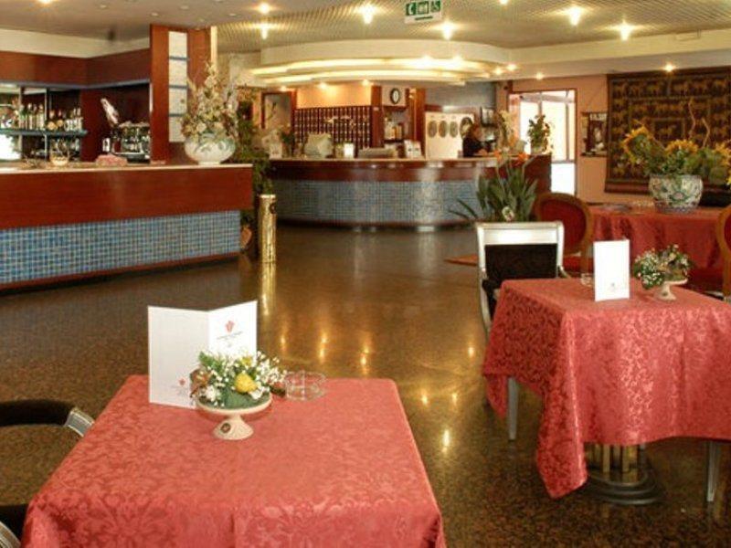 فندق Thp Bologna كارتيريا دي سيستو را المظهر الخارجي الصورة